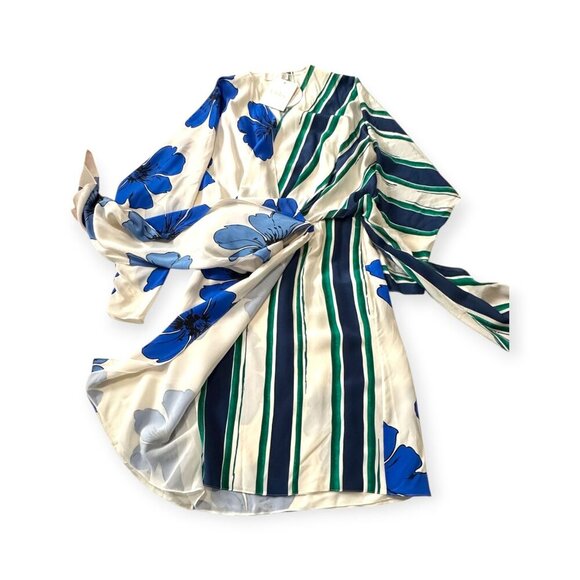 Chloe printed silk crepe de chine wrap dress, 36 FR, Retail $2,950, New w/ tag - Picture 7 of 16